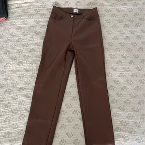 Wilfred Melina Pant